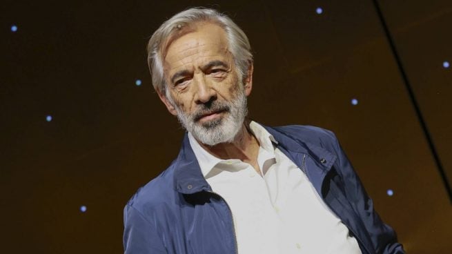 Imanol Arias durante una obra de teatro. (Foto: Gtres)