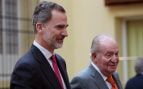 El rey Felipe y su padre, Don Juan Carlos. (Foto: Gtres)