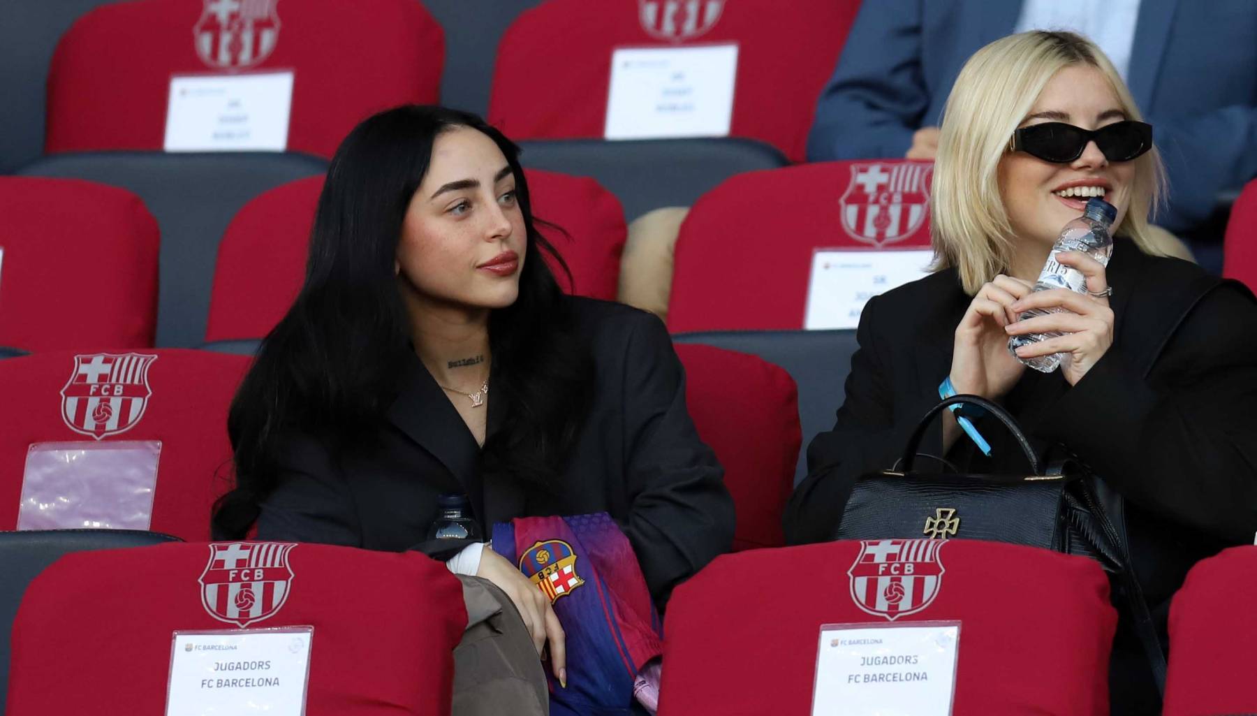 Nicki Nicole durante un partido del FC Barcelona. (Foto: Gtres)