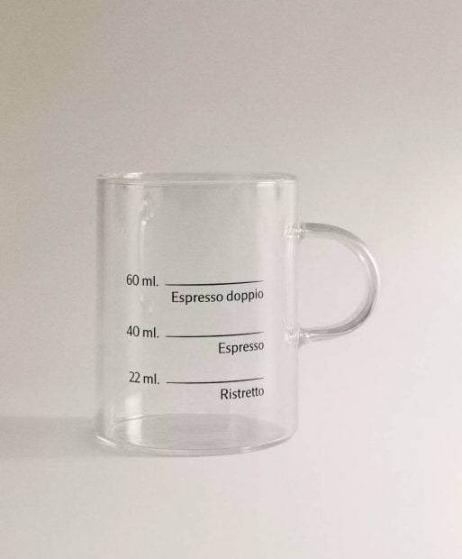 Taza de borosilicato con calca. (Foto: Zara)
