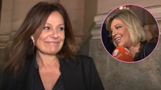 Nuria González, el talismán de Terelu Campos en su estreno como actriz en Madrid. (Fotos: Gtres)