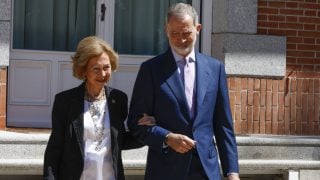 El Rey Felipe junto a la Reina Sofía. (Foto: Gtres)