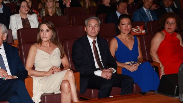 Vicente Vallés y Ángeles Blanco en la 86 edición de los Premios de la Asociación de la Prensa. (Foto: Gtres)