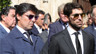 Francisco y Cayetano Rivera en un funeral. (Foto: Gtres)