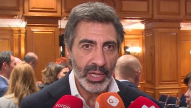 Juan del Val en la rueda de prensa de su novela en Madrid. (Foto: Gtres)