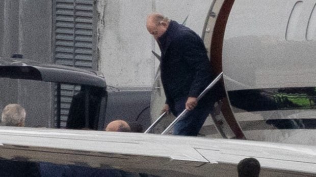 Juan Carlos I llega a España tras publicar sus memorias. (Foto: Gtres)