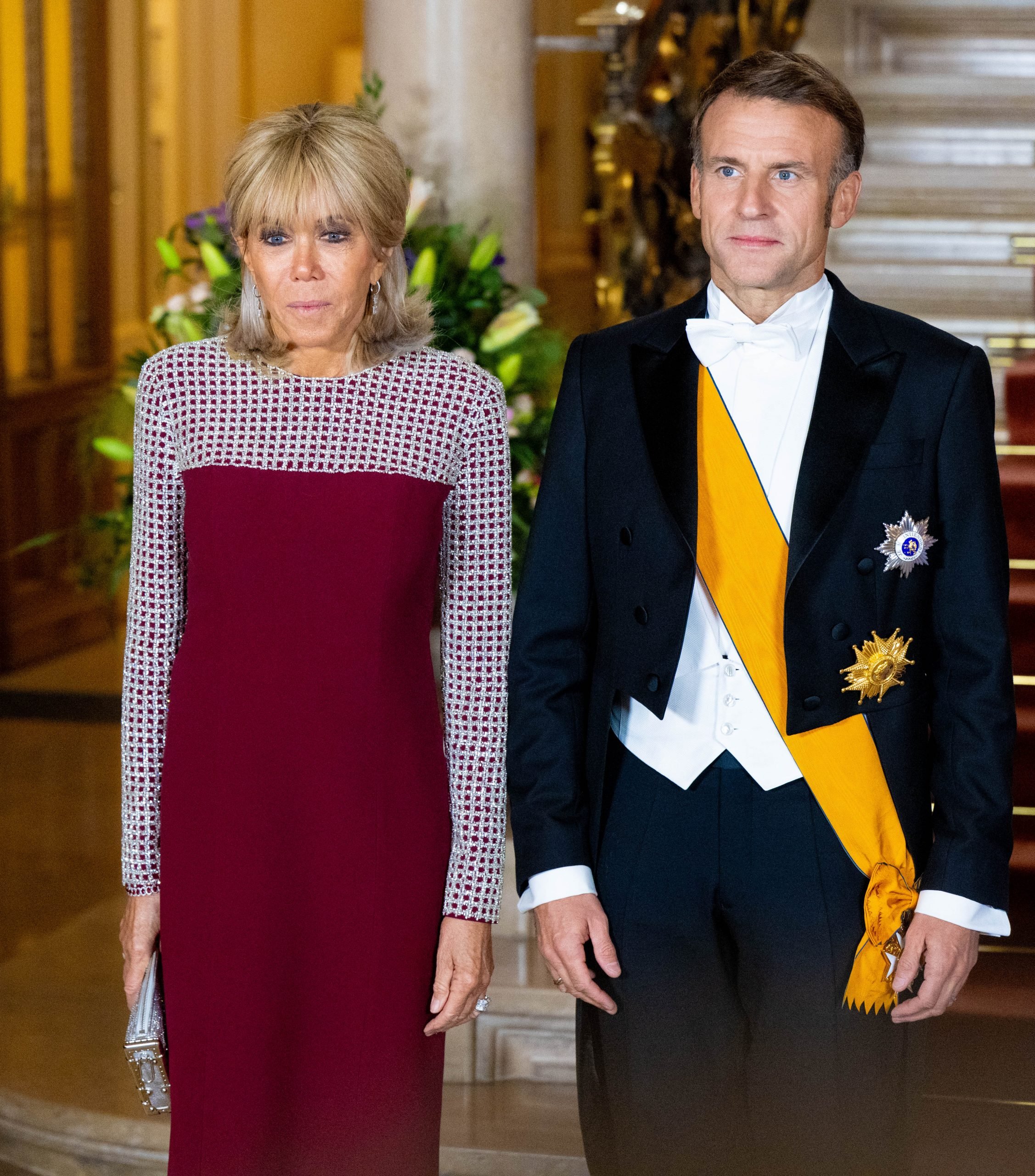 Brigitte y Emmanuel Macron. durante la cena de gala celebrada en Luxemburgo. (Foto: Gtres)