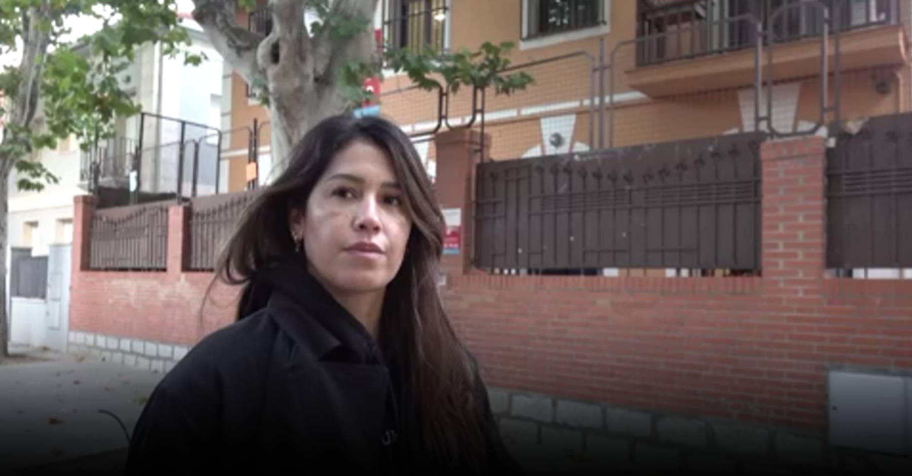 Gabriela Guillén por las calles de Madrid. (Foto: Gtres)