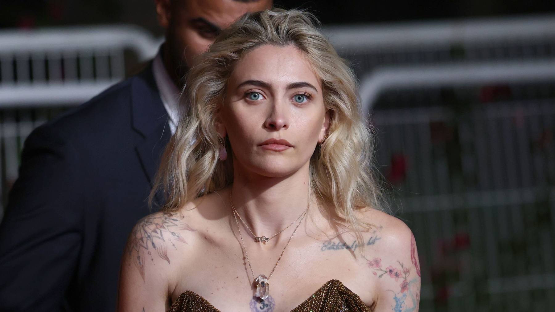 Paris Jackson muestra las secuelas en su tabique nasal tras años de consumo de drogas