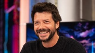 Álvaro Morte en ‘El Hormiguero’. (Foto: Gtres)