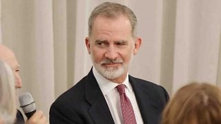 Los Reyes en un acto en Madrid. (Foto: Gtres)