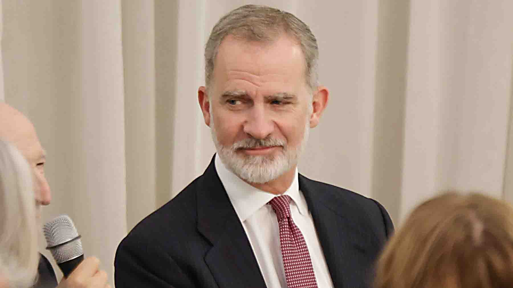 El Rey defiende a doña Letizia tras un comentario público que dejó a Su Majestad boquiabierta