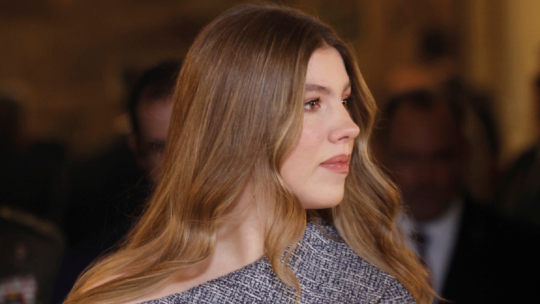 La infanta Sofía acapara todas las miradas gracias a su look para las entregas del Toisón de Oro