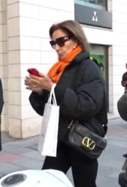 Naty Abascal en la calle Almagro. (Foto: Gtres)