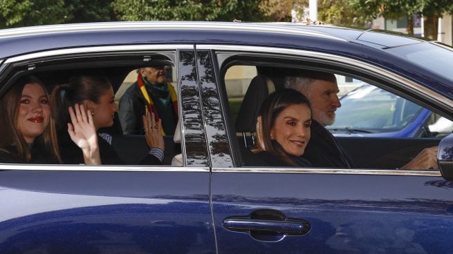 La Familia Real antes de entrar en El Pardo. (Foto: Gtres)