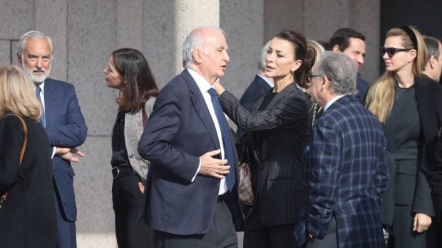 Asistentes al tanatorio de Tres Cantos. (Foto: Gtres)