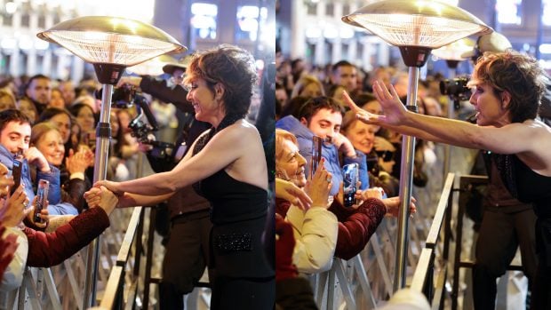 El baño de masas que se ha dado Sonsoles Ónega en el estreno de su serie. (Fotos: Gtres)