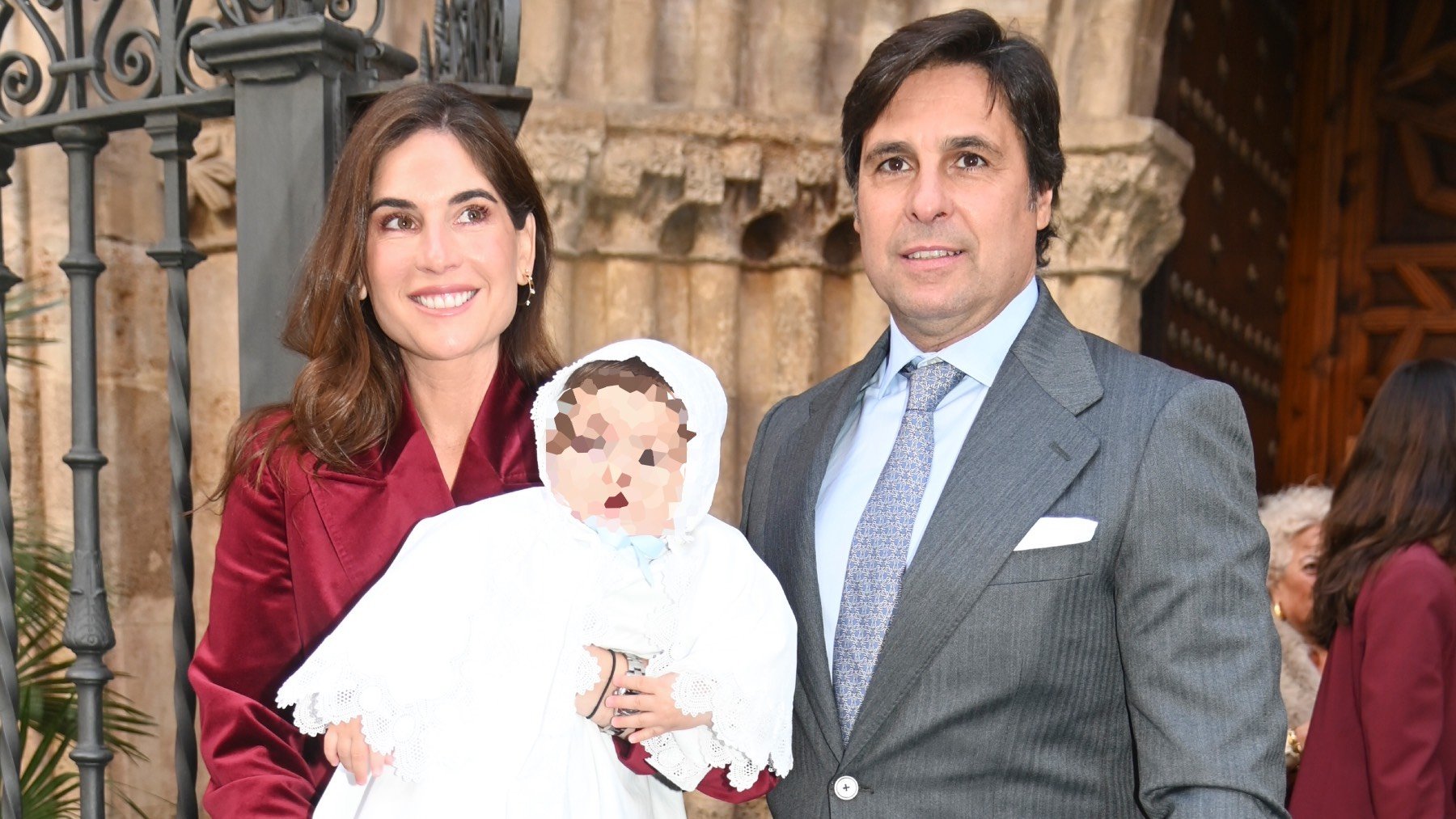 Primeras imágenes del bautizo de Nicolás, el hijo de Francisco Rivera y Lourdes Montes