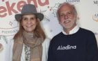 La infanta Elena y Paco Arango en el mercadillo solidario. (Foto: Gtres)