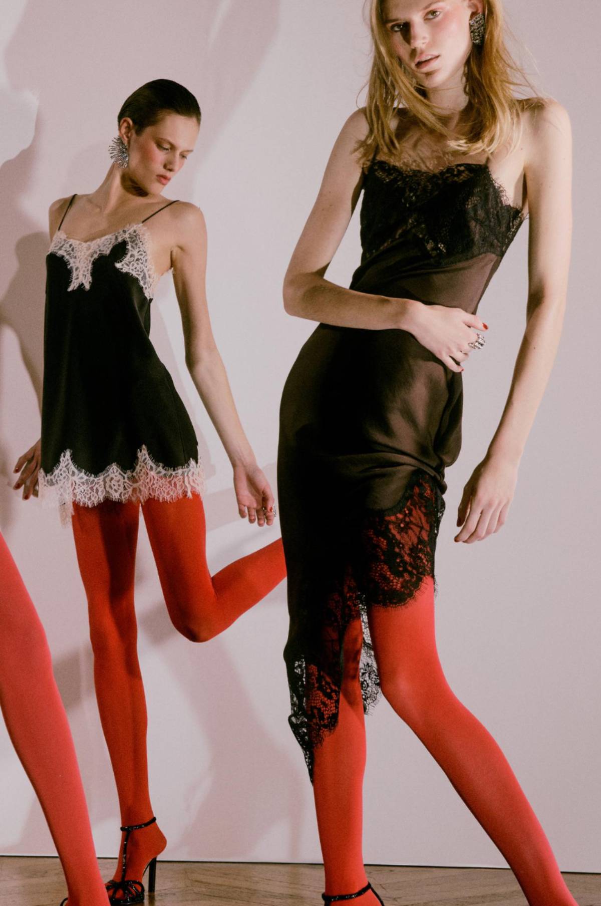 Top lencero y vestido satinado de la colección ZW.