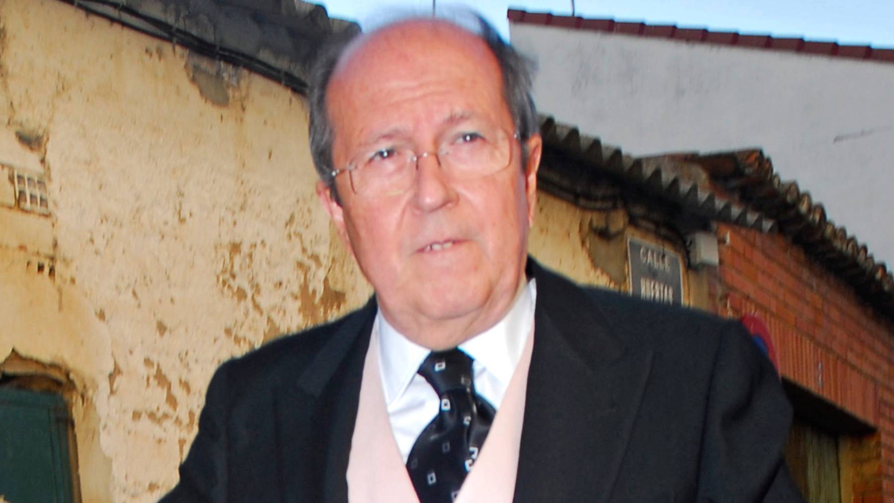 La muerte de Manuel Guasch provoca dispares despedidas: de las hermanas Lapique a la ausencia de Preysler