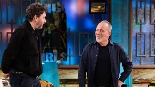 Daniel Sánchez Arévalo y Javier Gutiérrez en ‘La Revuelta’. (Foto: Gtres)