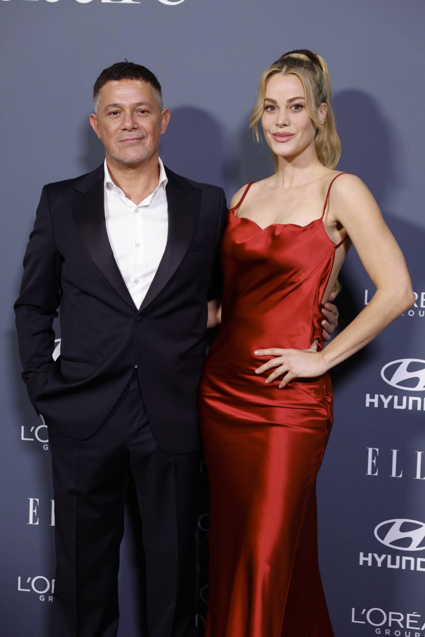 Alejandro Sanz y Candela Márquez en un evento. (Foto: Gtres)