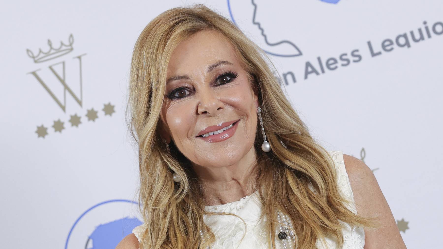 Ana Obregón, tajante tras salir su nombre ligado a Jeffrey Epstein: Salir ahí me da asco