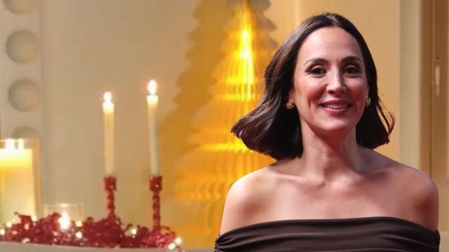Tamara Falcó junto a su decoración navideña. (Gtres y Redes sociales)