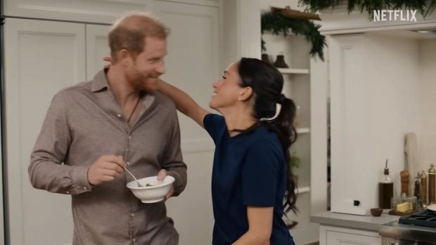 Meghan y Harry en su documental de Netflix. (Foto: Gtres)