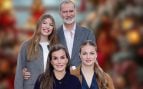 Los Reyes junto a sus hijas, Leonor y Sofía. (Foto: Gtres)