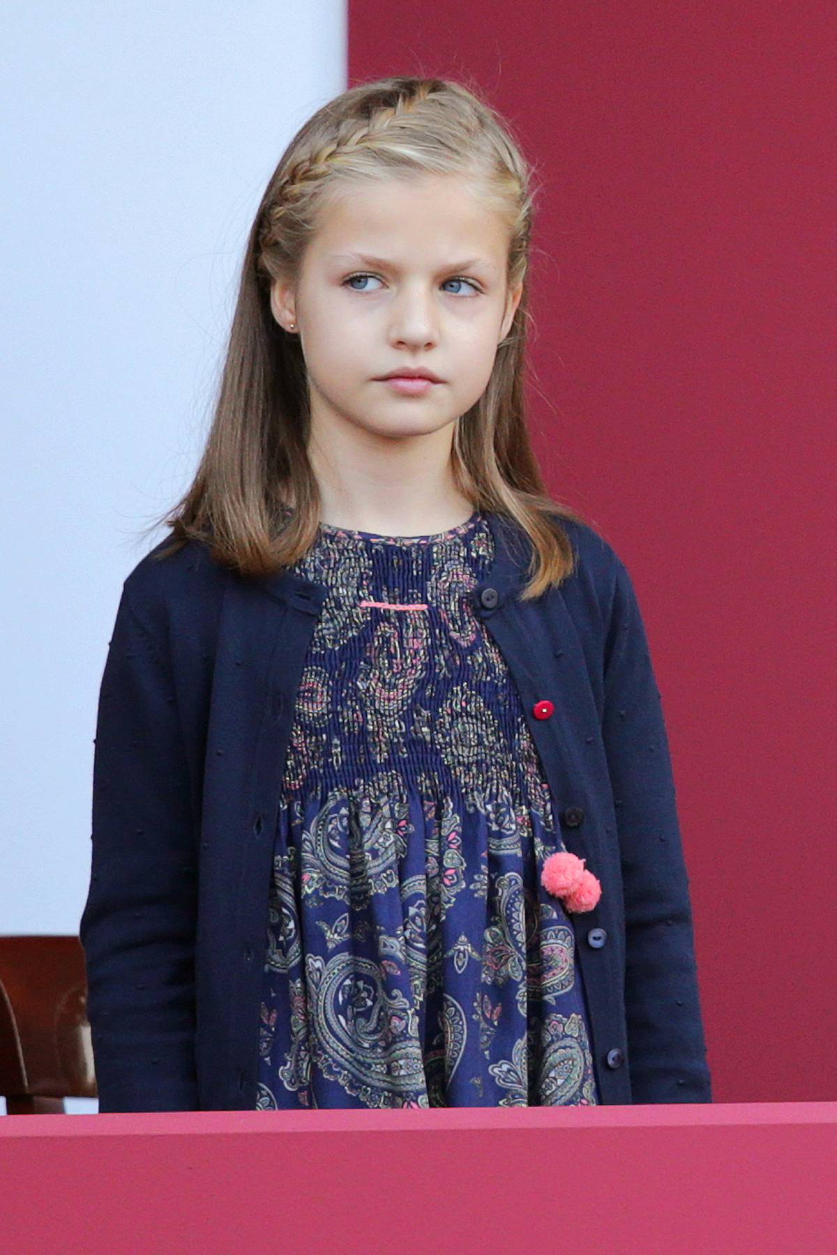 La princesa Leonor de Borbón durante el desfile militar con motivo del Día de la Hispanidad en 2015. (Foto: Gtres)