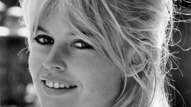 Cómo conseguir el flequillo de Brigitte Bardot: así es cómo hay que cortarlo