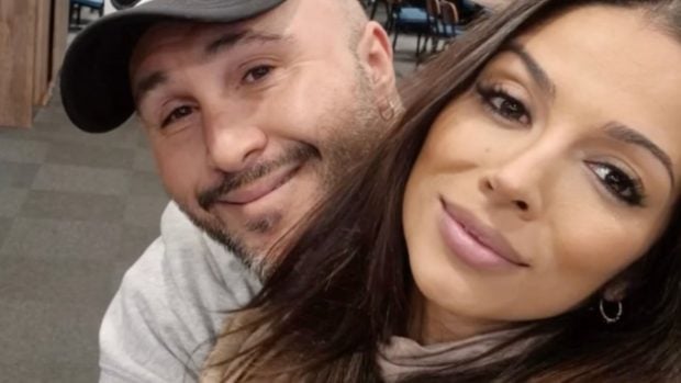 Kiko Rivera presenta a su novia Lola García en redes sociales. (Foto: Gtres)