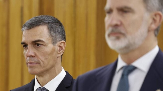 Pedro Sánchez junto al Rey Felipe VI. (Foto: Gtres)