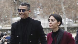 Cristiano Ronaldo con Georgina Rodríguez. (Foto: Gtres)