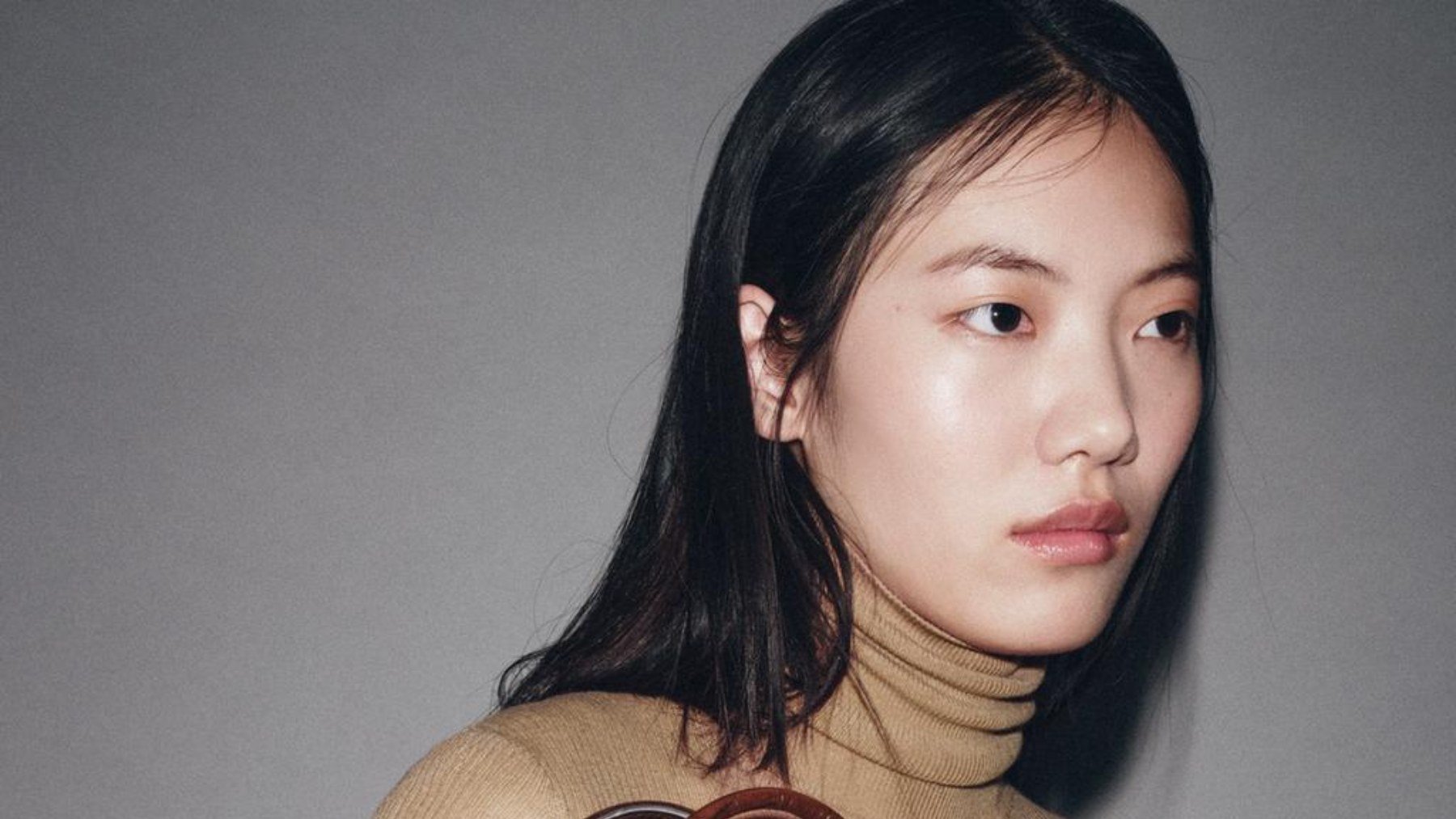 Parece Miu Miu pero es de Zara: el bolso de piel que llevan las pijas de Salamanca que necesitas este 2026