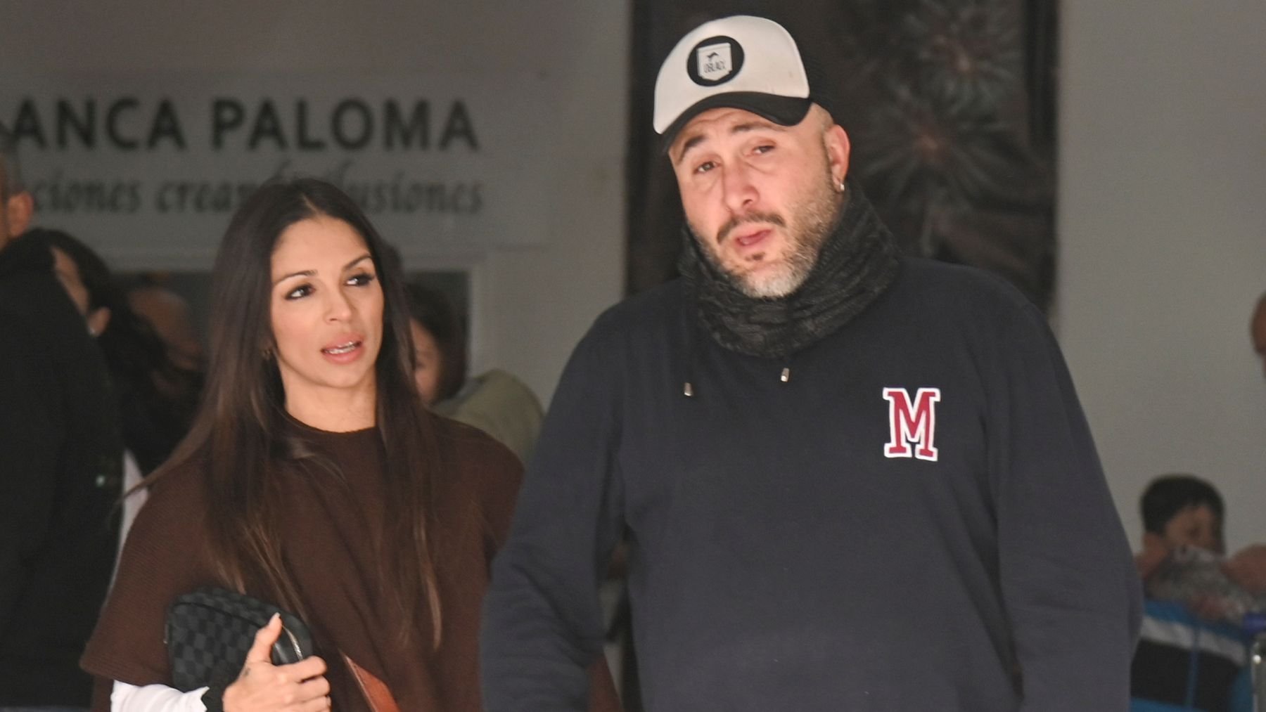 El primer portazo a la relación de Kiko Rivera y Lola: No gusta nada a la familia de ella