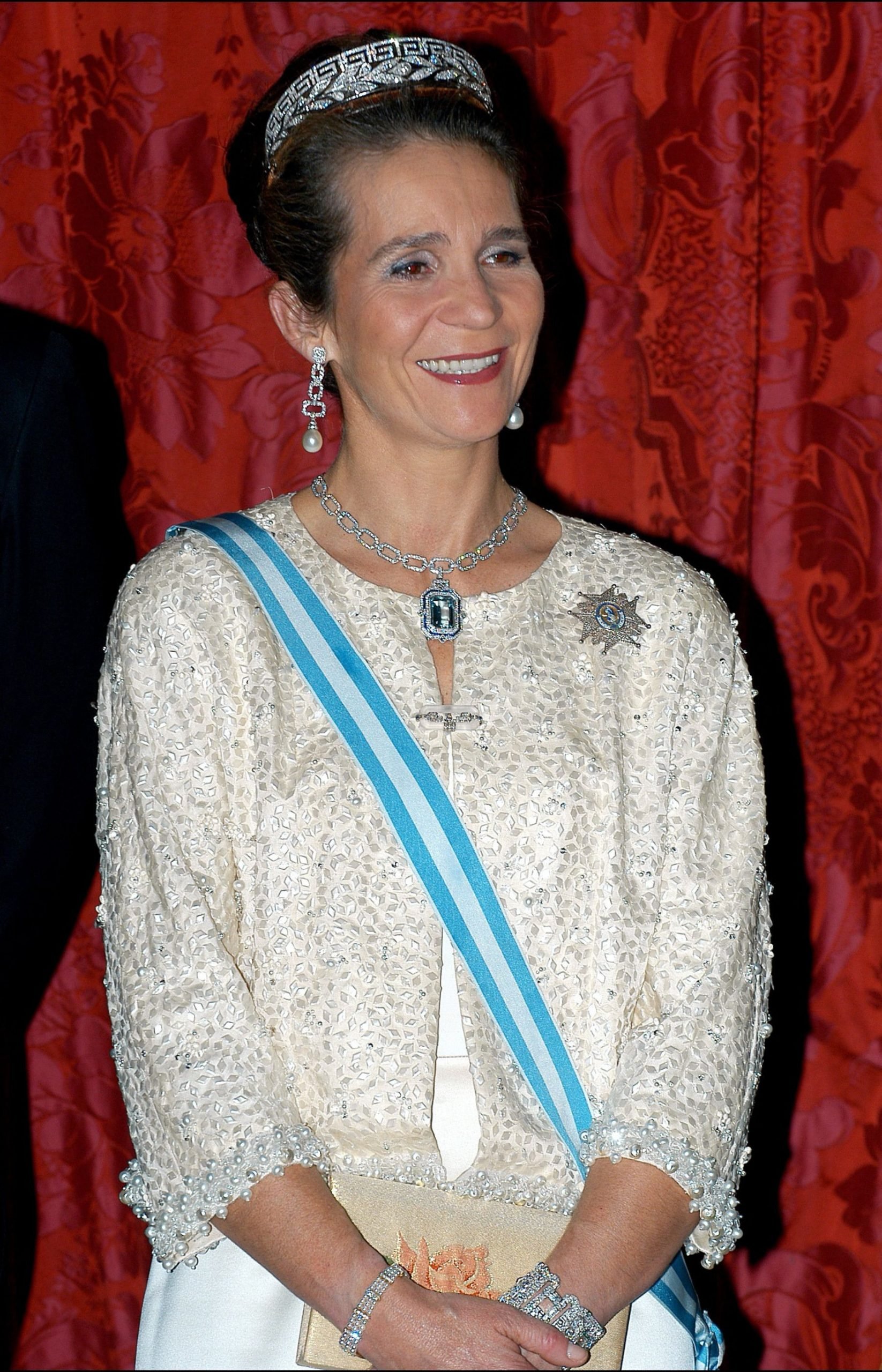 La infanta Elena durante la cena de gala en honor al Presidente de China en 2005. (Foto: Gtres)