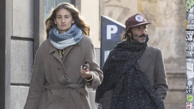 Leiva junto a su novia, Almu Cañedo. (Foto: Gtres)