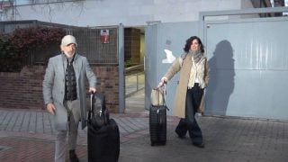 Imanol Arias y Nélida Inés Grajales en Madrid. (Foto: Gtres)