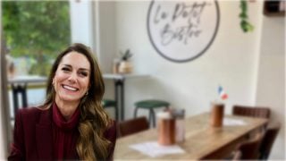 Kate Middleton en un montaje de Look. (Fotos: Gtres)