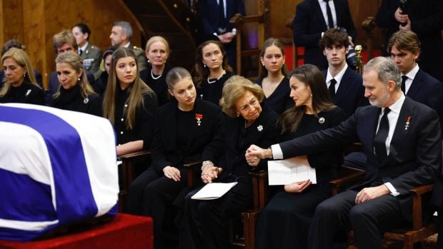 irene de grecia, rey felipe, reina letizia, princesa leonor