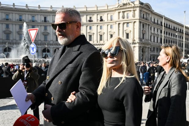 Donatella Versace en el funeral de Valentino. (Foto: Gtres)
