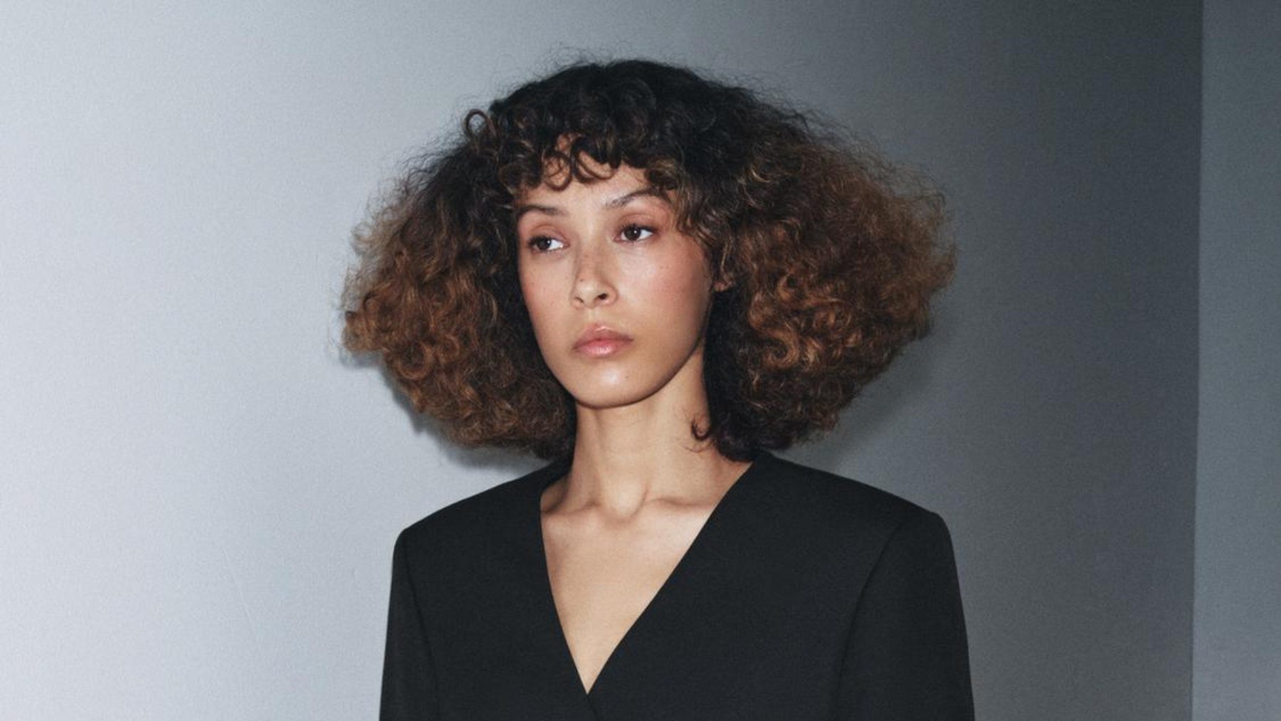 Zara tira la casa por la ventana: deja esta blazer a precio de saldo y arrasa en cuestión de minutos