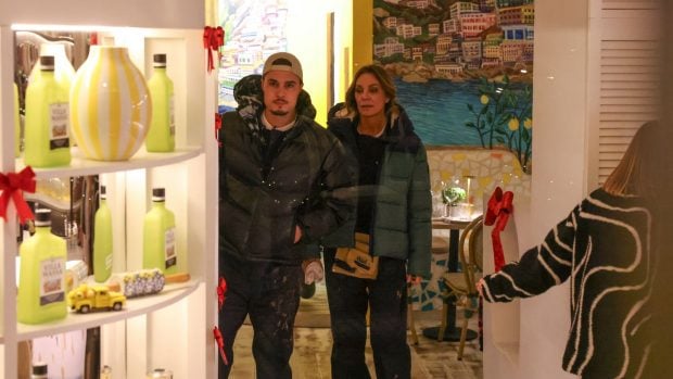 Carlo Costanzia y Mar Flores. (Foto: Gtres)