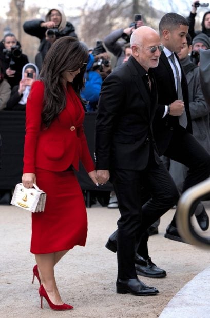 Lauren Sánchez y Jeff Bezos en París. (Foto: Gtres)