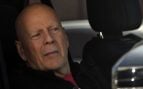 Bruce Willis en el interior de un vehículo. (Foto: Gtres)