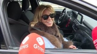 Carmen Borrego en el interior de un coche. (Foto: Gtres)