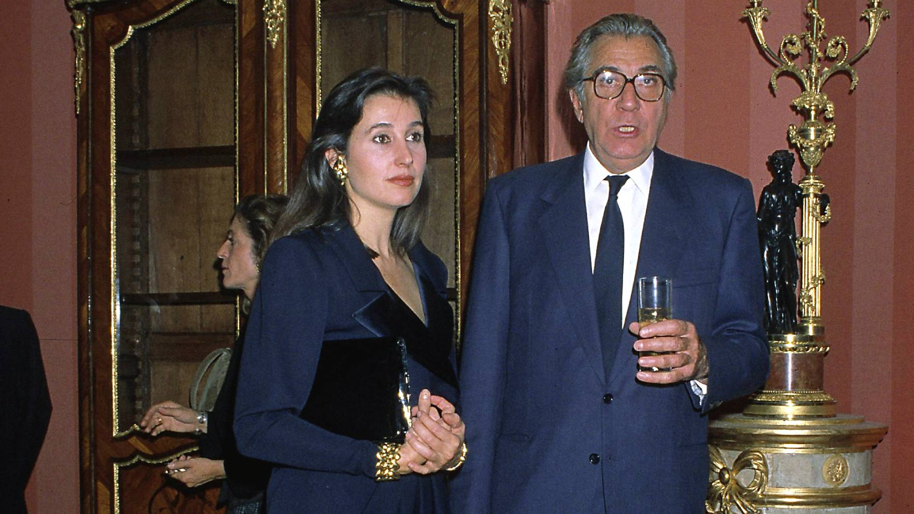 Jean-Marie Rossi y la nietísima en rojo: pasión, escándalo y tesoros a subasta en Sotheby